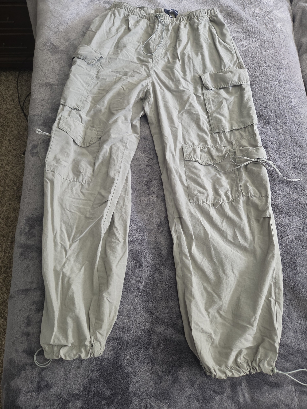 Light Olive Aeropostale Balloon Cargo Parachute Pants - Casual Utility Trousers